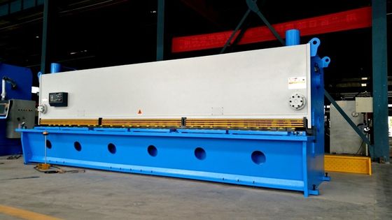 12mm CNC Hidrolik Kesme Makinası Elektrikli Kesme 6000mm