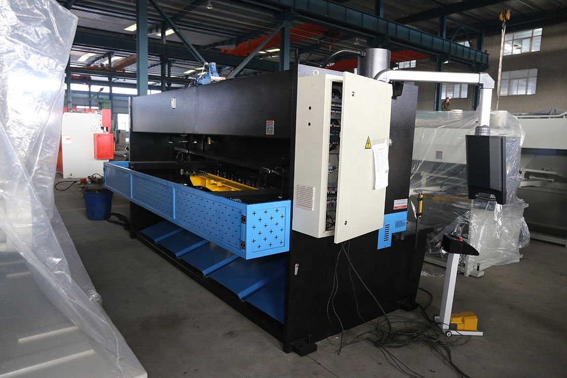 Paslanmaz Çelik E21S DA360 Servo Motor için 3200mm CNC Hidrolik Kesme Makinesi